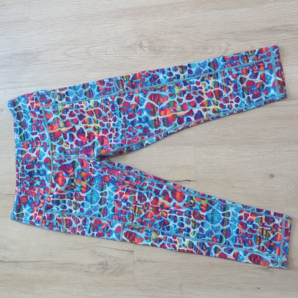 Constantly Varied Gear Capri Length Leggings